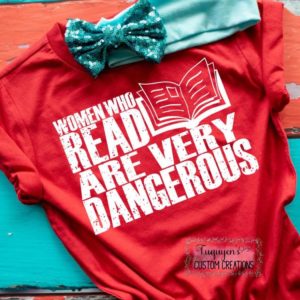 Women Who Read are Very Dangerous Kids T-Shirt